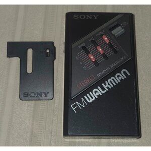 Sony SRF-25W FM  Walkman Radio  Stereo Graphic Equalizer Vintage with Belt Clip